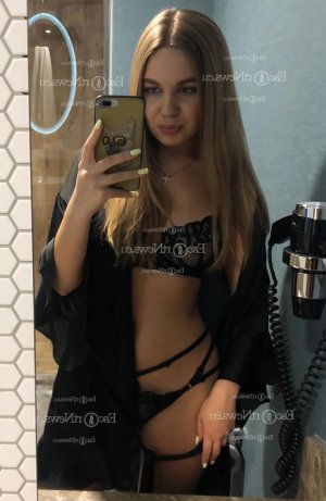 April incall escort in Hoboken New Jersey and free sex ads