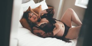 Chann escorts services in Westview & sex guide